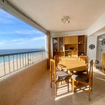 Διαμέρισμα Seafront Holliday Miramar Μπένιντορμ